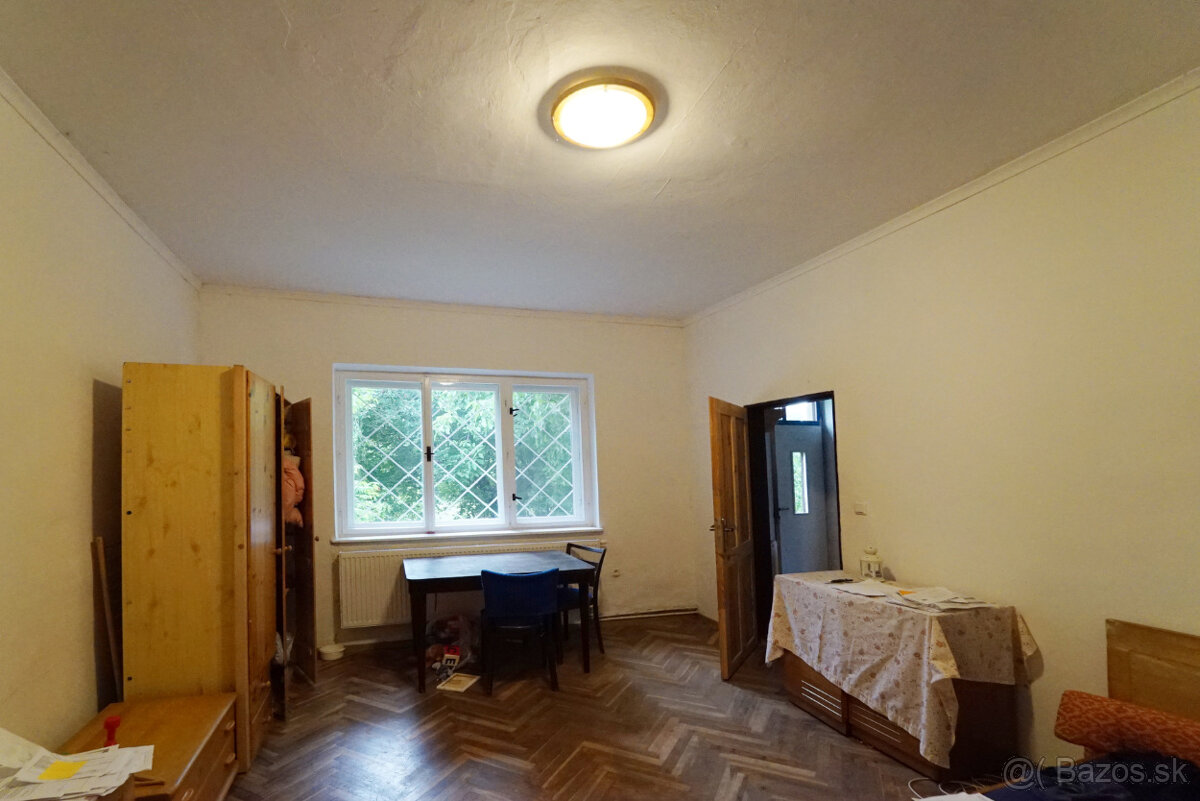 Na predaj: Vidiecka usadlosť pri Veľkom Mederi – 1ha, dom - 6