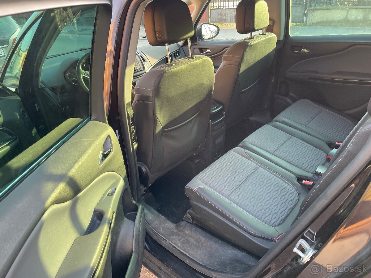 Opel Zafira Tourer - 6