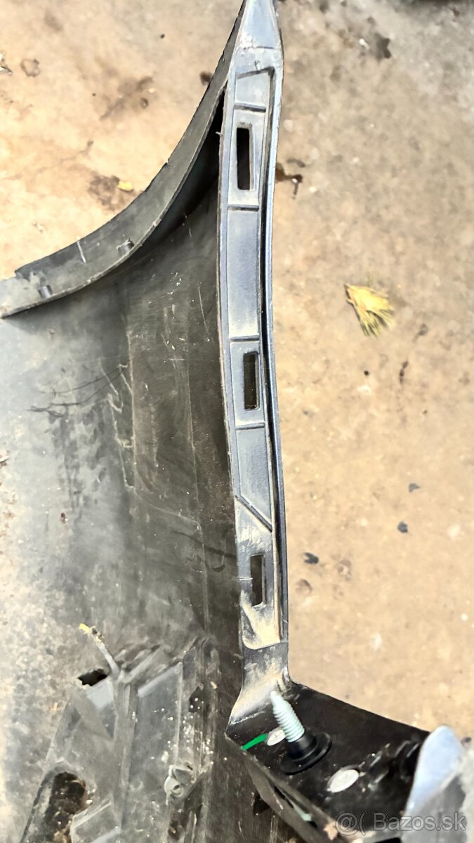 Predný plastový nárazník Audi A6 4F0807437E - 6