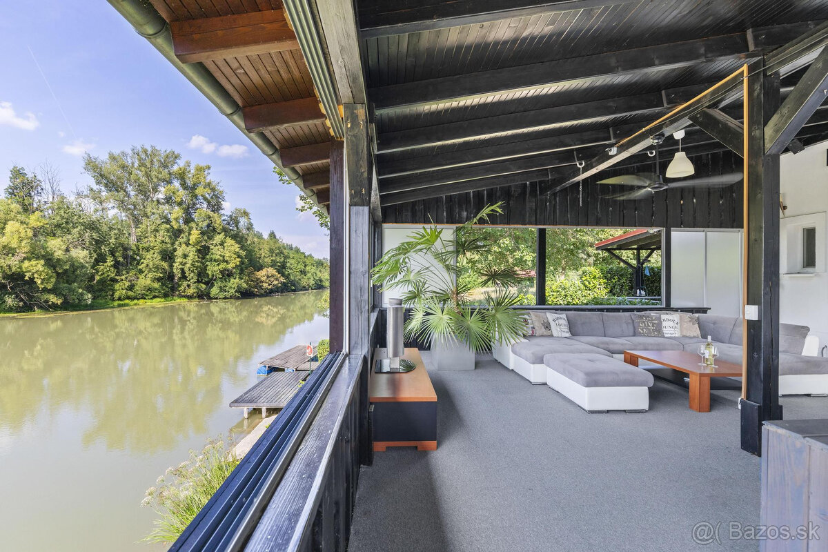 Na predaj štýlový penzión s priamym prístupom k vode v obci - 6