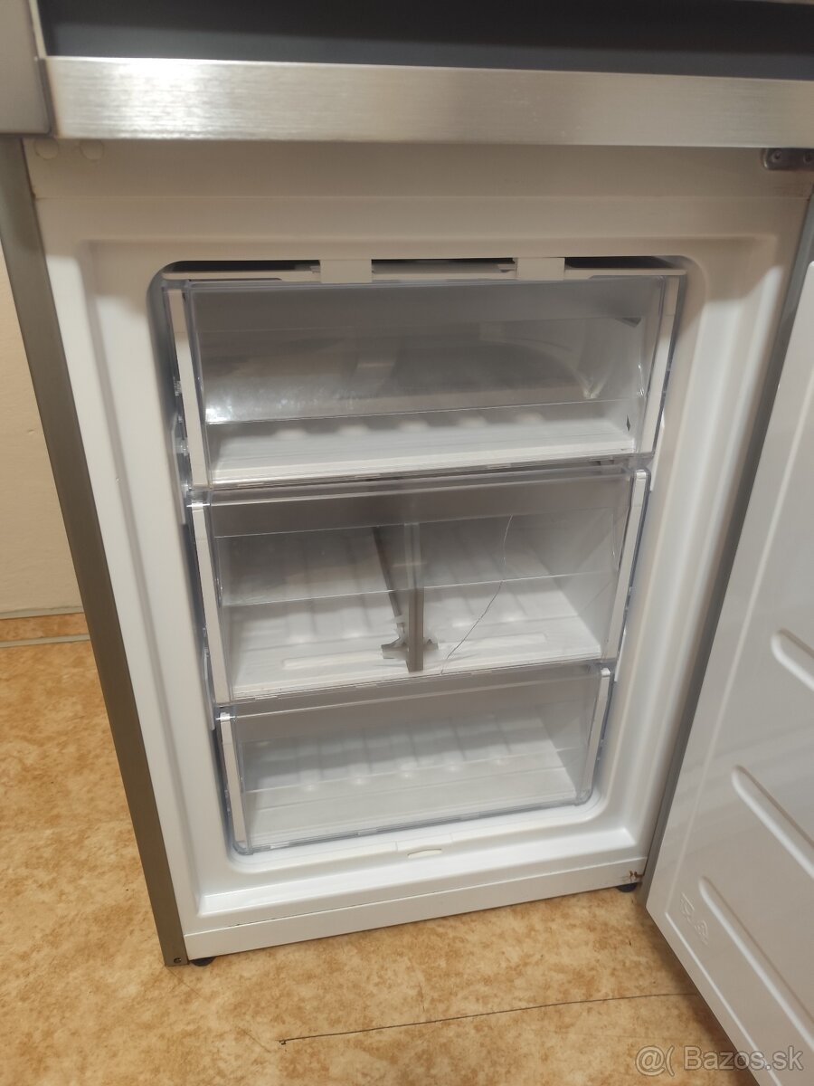 Kombinovaná chladnička Whirpool - 6