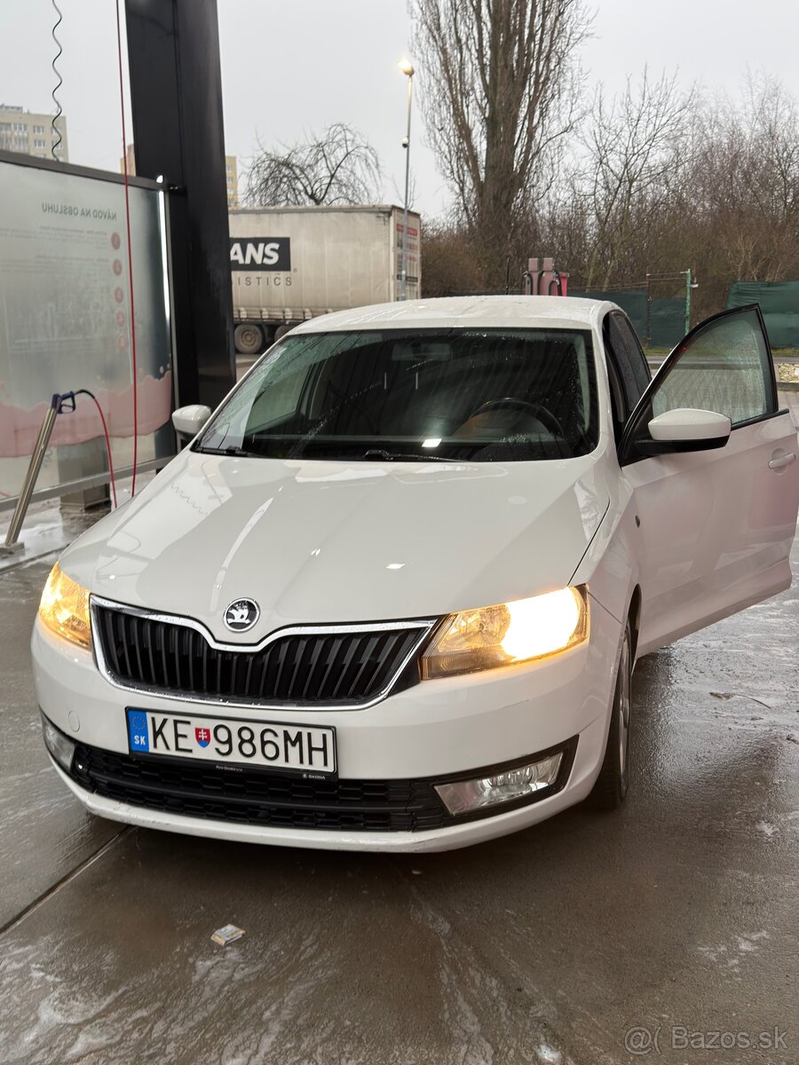Skoda Rapid - 6