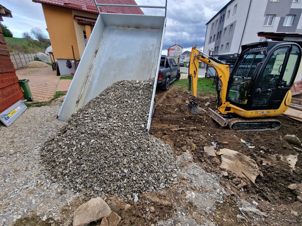 Prenájom minibagra JCB 16c - 6