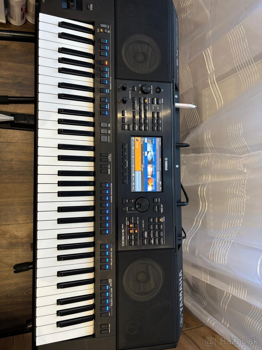 Yamaha PSR-SX900 - 6