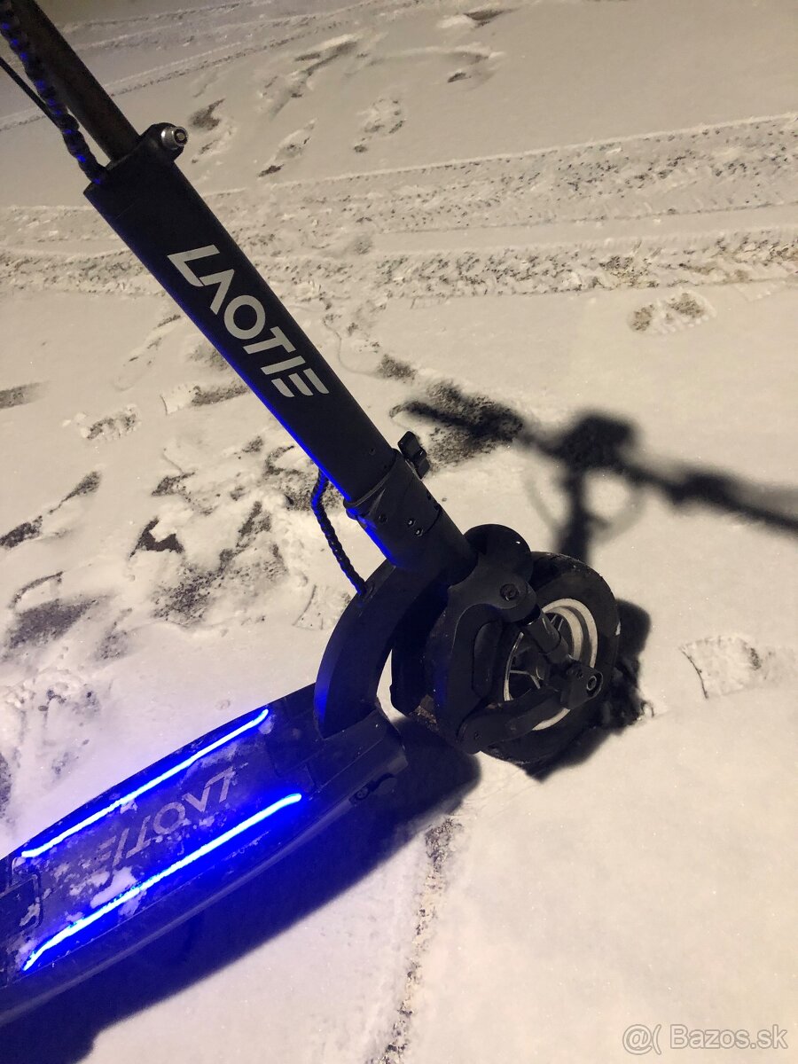 predam kolobezku laotie es 8 - 6