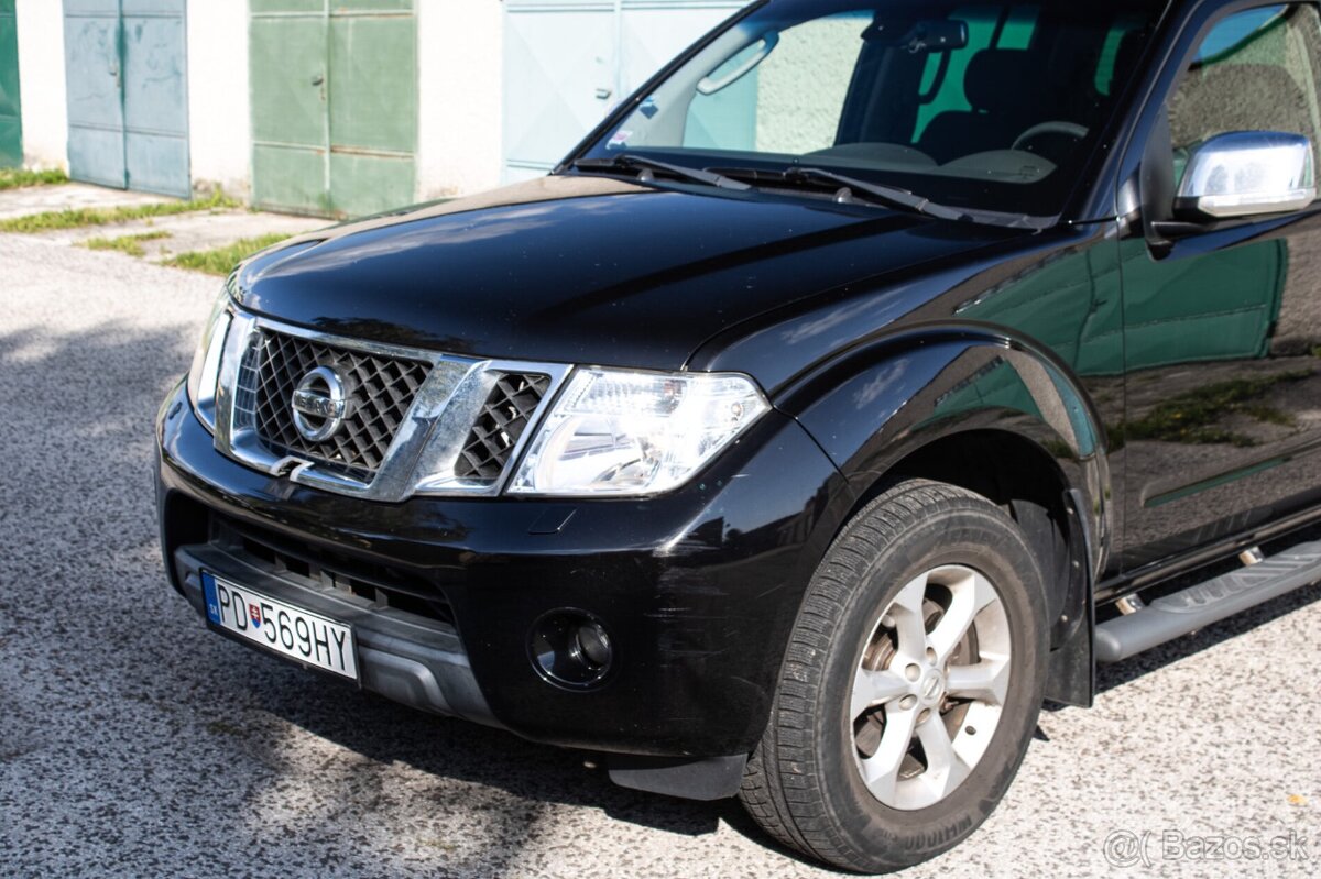 Nissan Navara 2.5 dCi 4×4 - 6