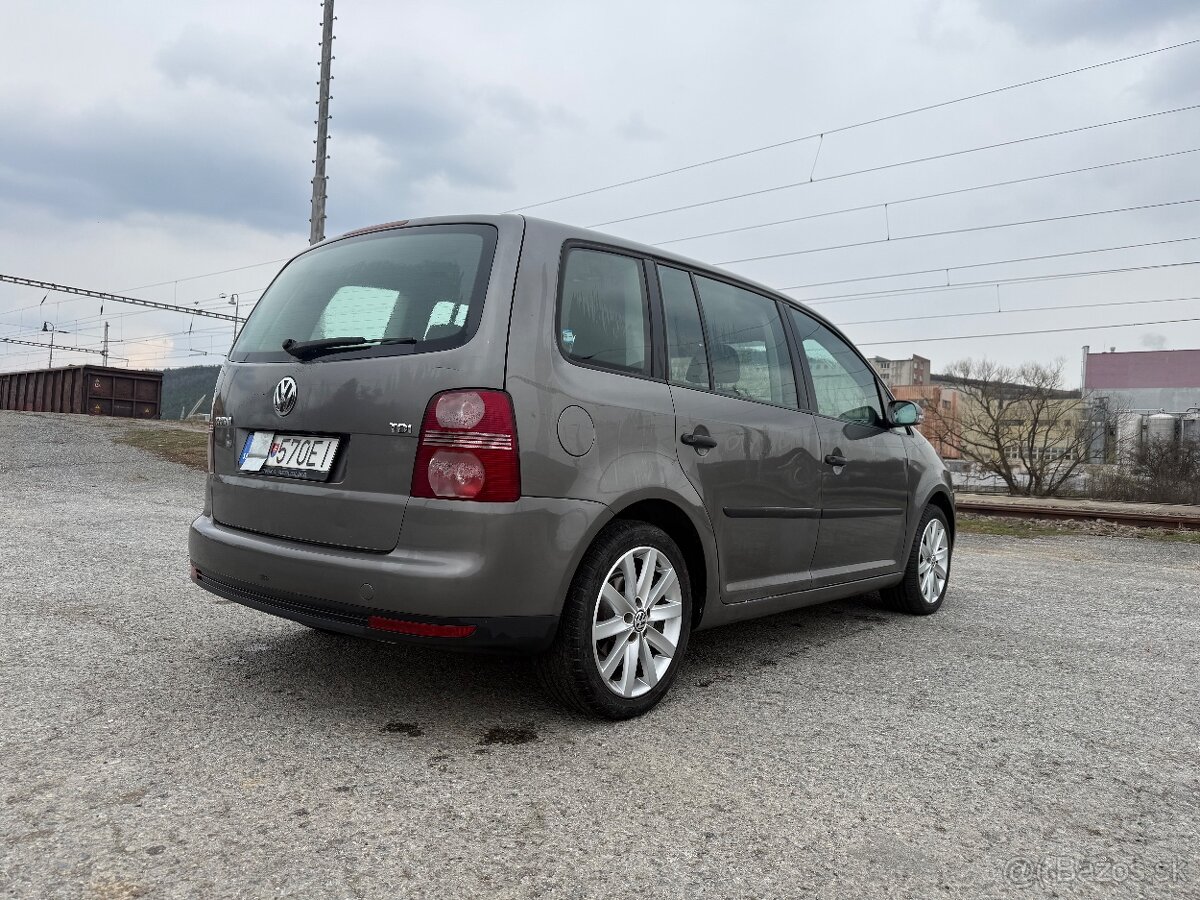 Volkswagen Touran 1.9 TDI - 6