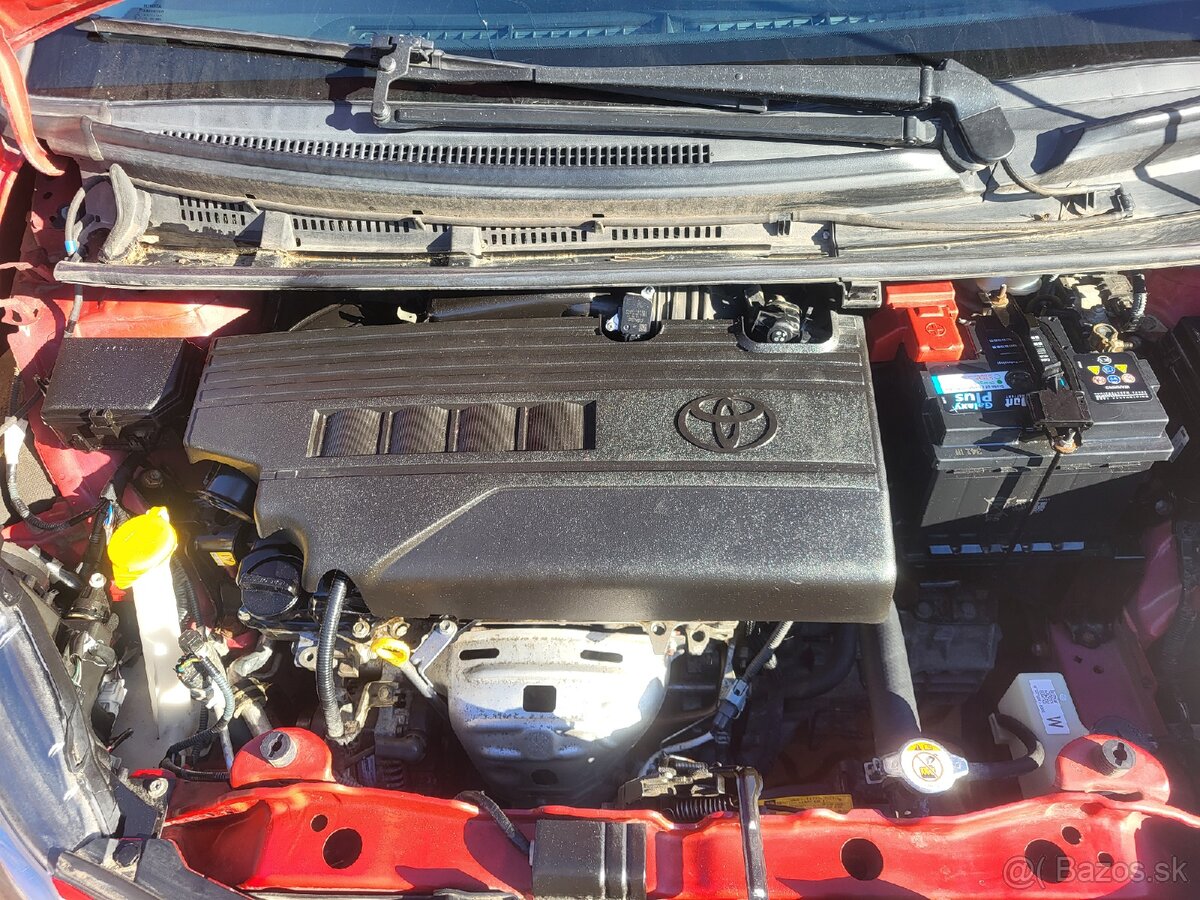 Yaris 1.33 - 6