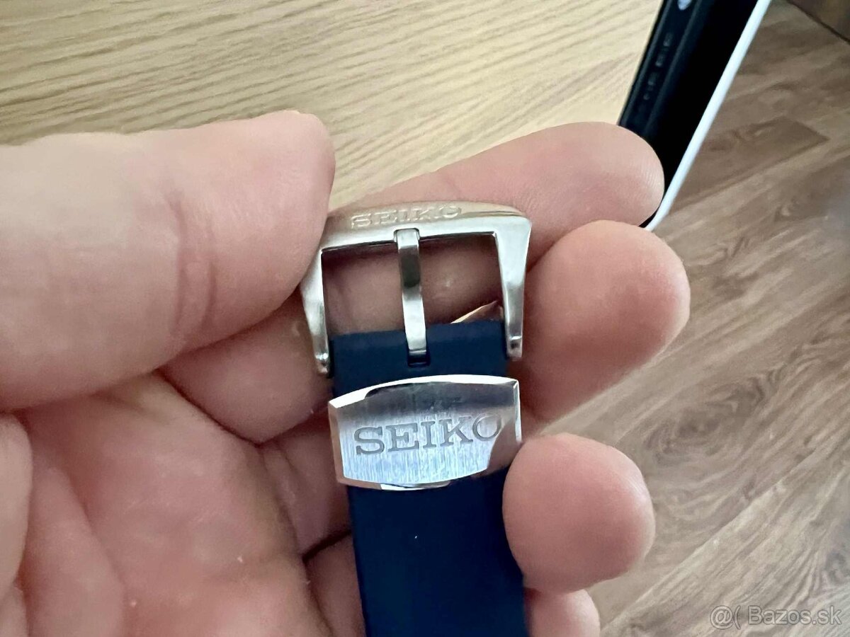 Seiko Prospex Solar Tuna Pepsi SNE499P1 - 6