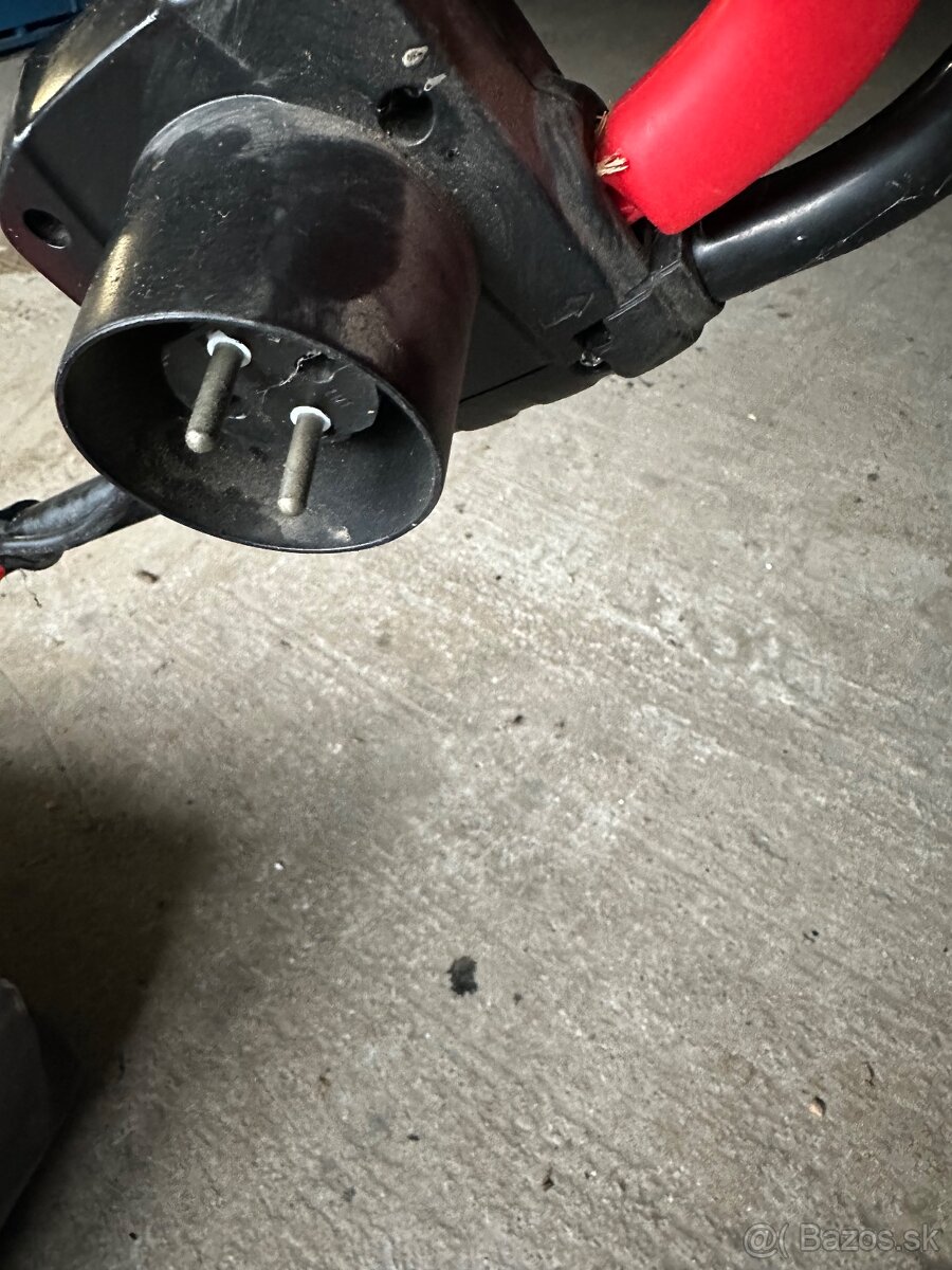 Elektricky vertikulator HECHT 1420 - 6