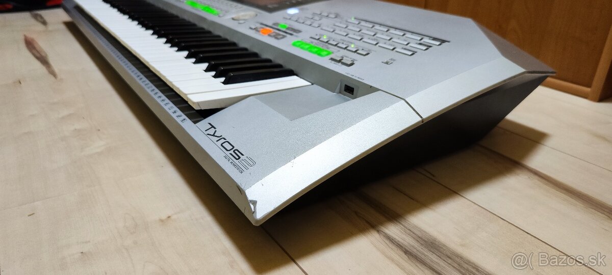 YAMAHA TYROS 2 - 6