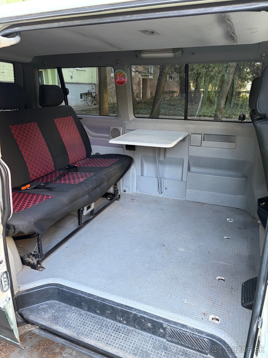 VW MULTIVAN T4 syncro All Star (4x4), (benzín) - 6