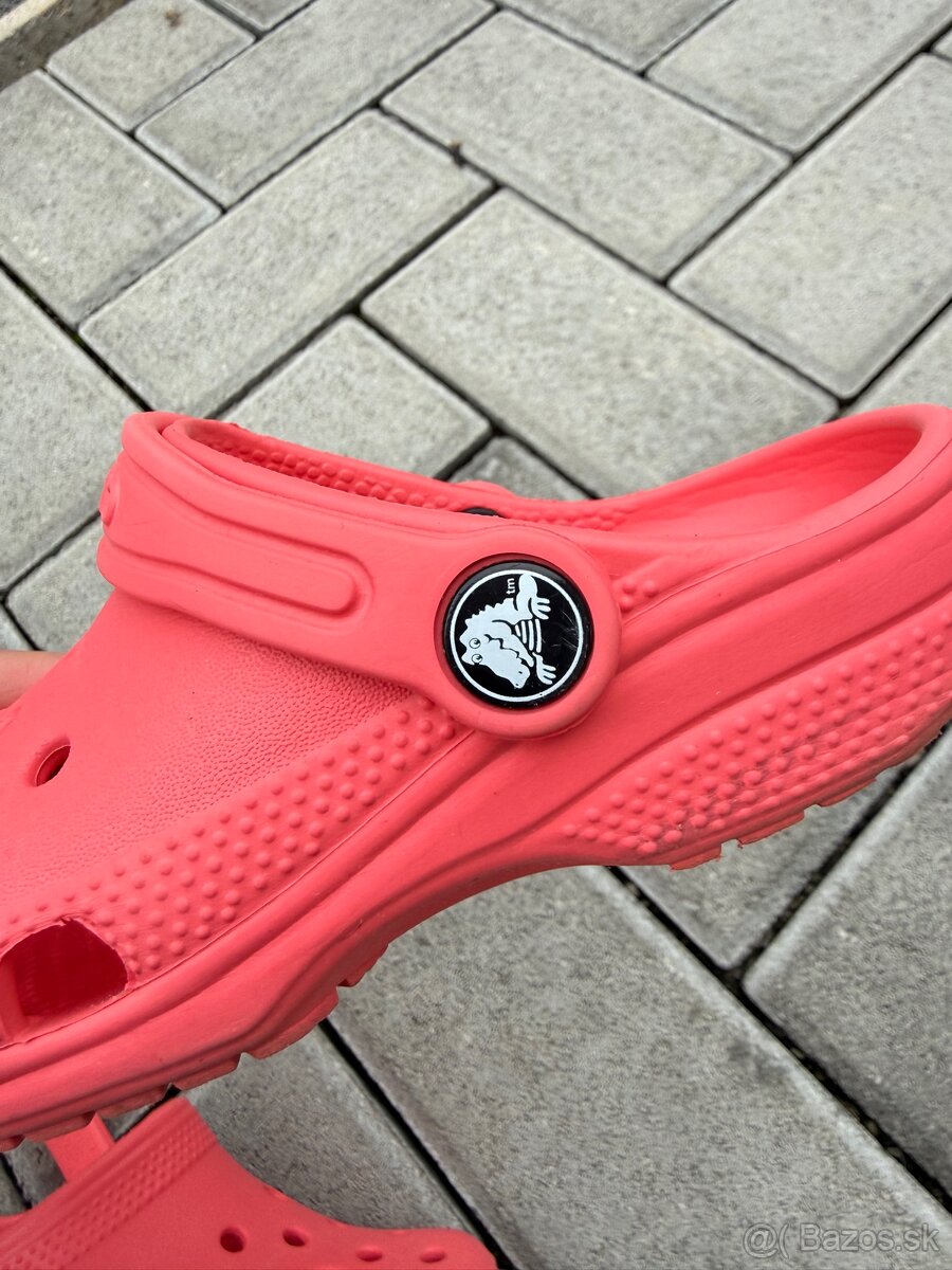 Crocs - 6