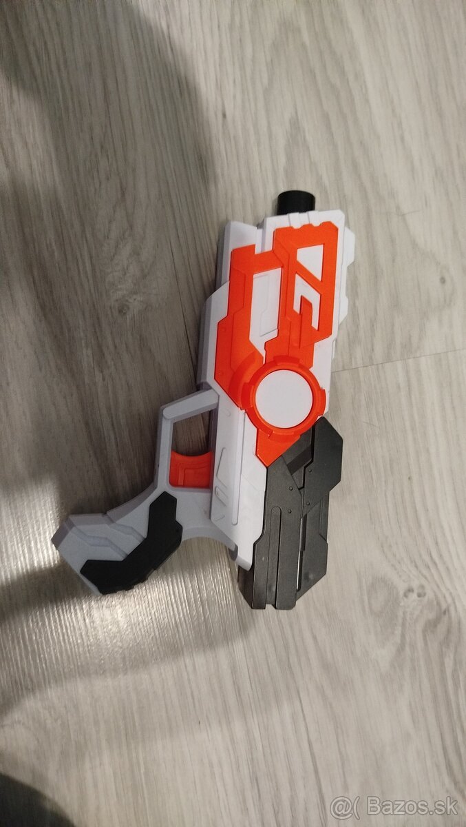 Zbran s príslušenstvom - 6