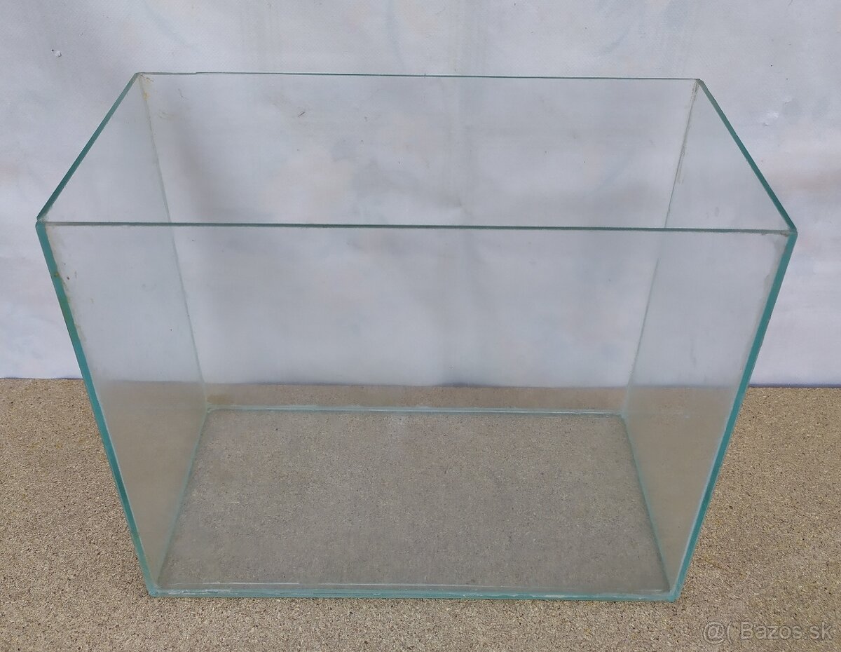 Sklenené akvária. - 6