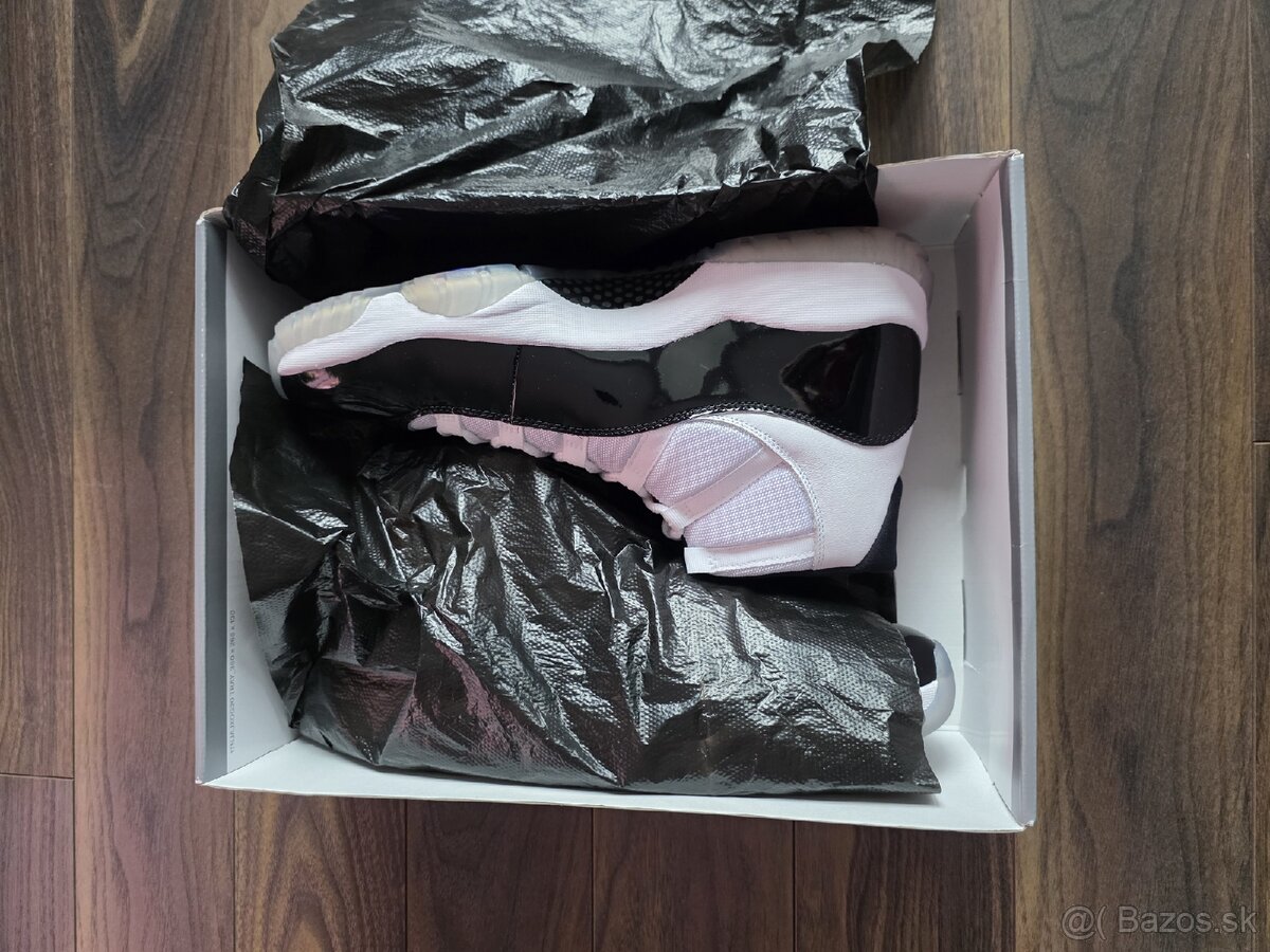 AIR JORDAN 11 RETRO - 6