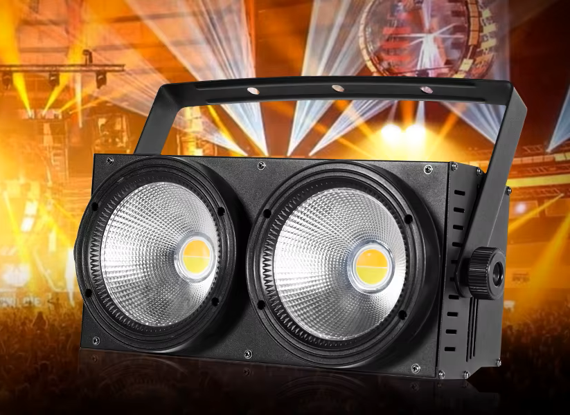 BLINDER scénický reflektor 2x125W COB LED WW/CW NOVÝ - 6