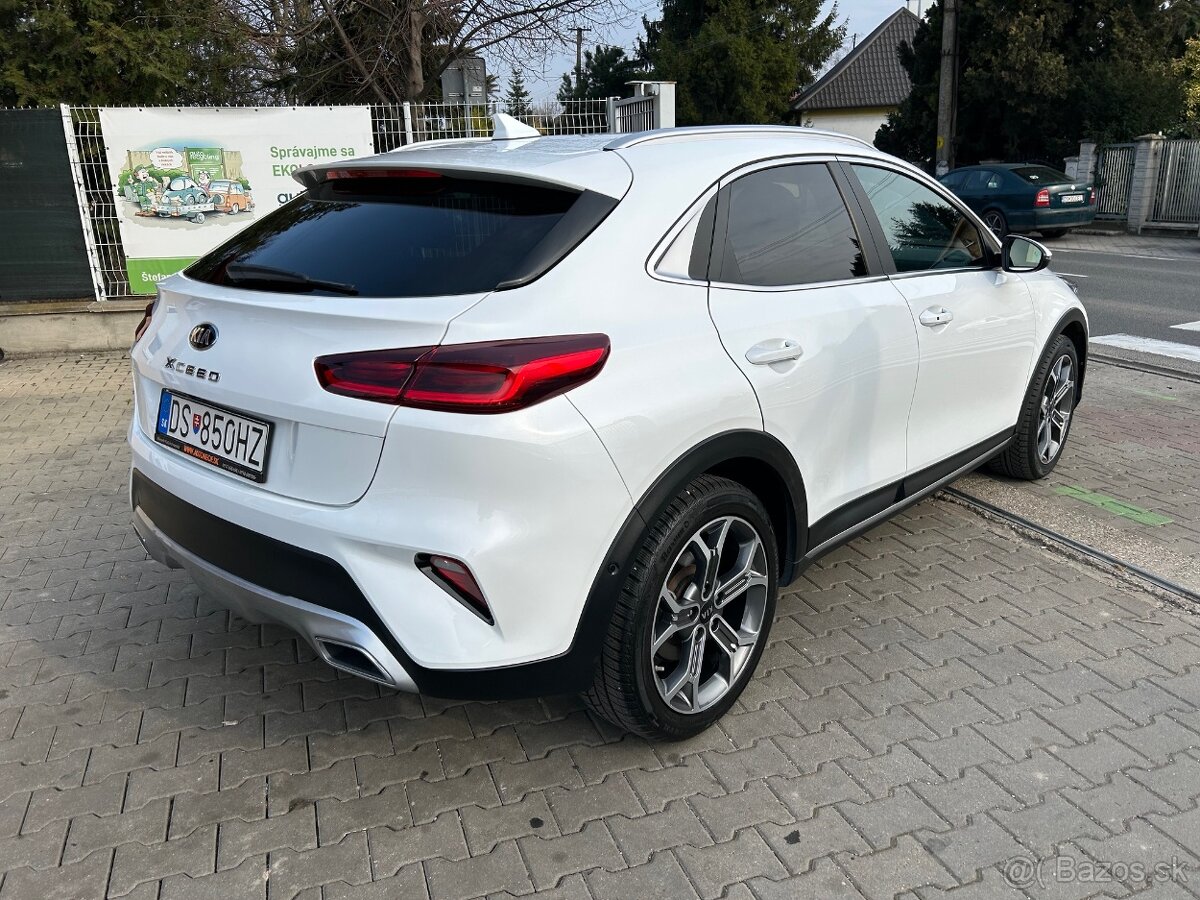 Kia XCeed 1.4 T-GDi Platinum A/T - 6