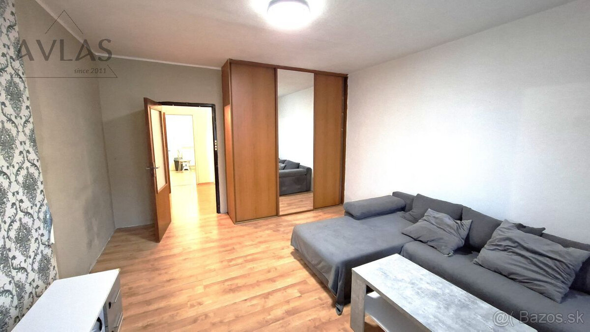 Voľný ihneď zariadený1.- izbový byt, 41m2, ul. Magurská - 6