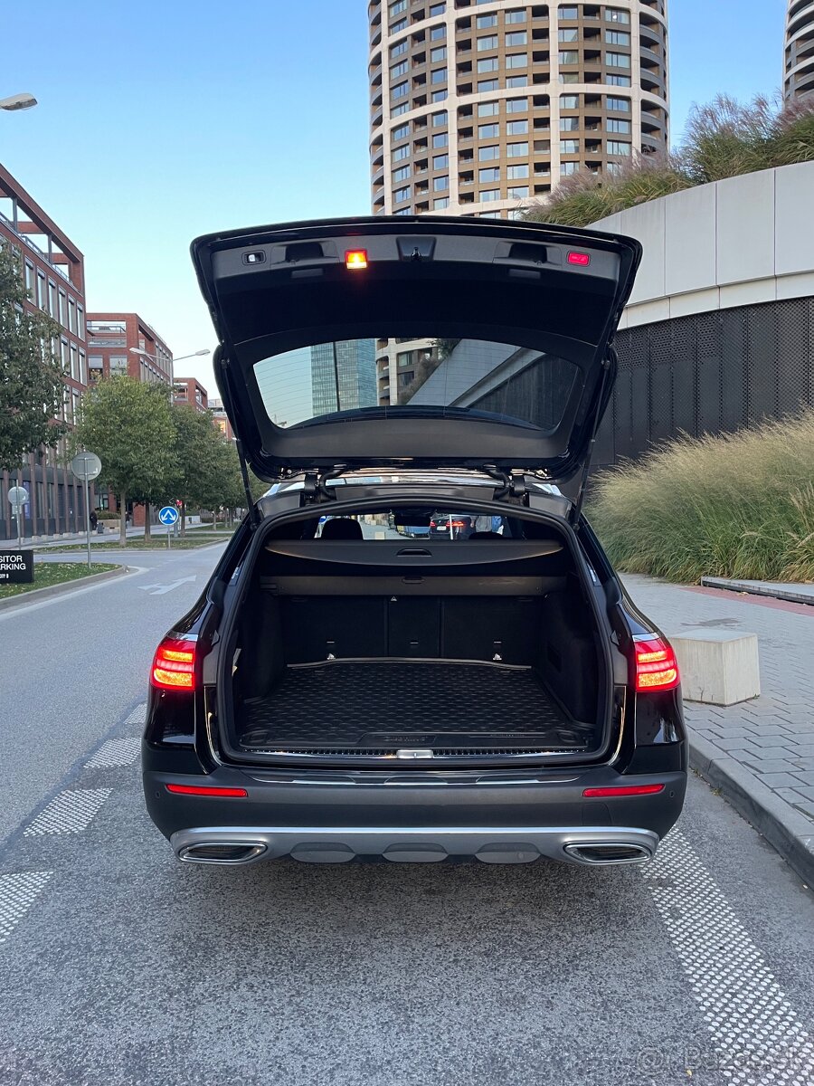 Mercedes E trieda 4matic All-Terrain - 6