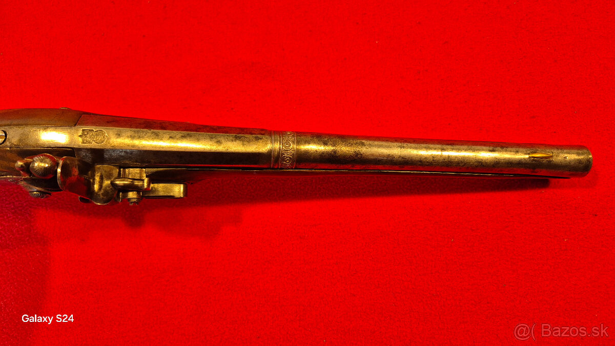 DLHÁ KRESADLOVÁ PIŠTOL - 6