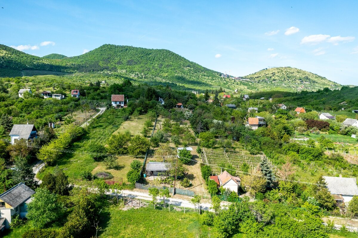 Chata s pekným výhľadom v Sátoraljaújhely, voda + elektrina - 6