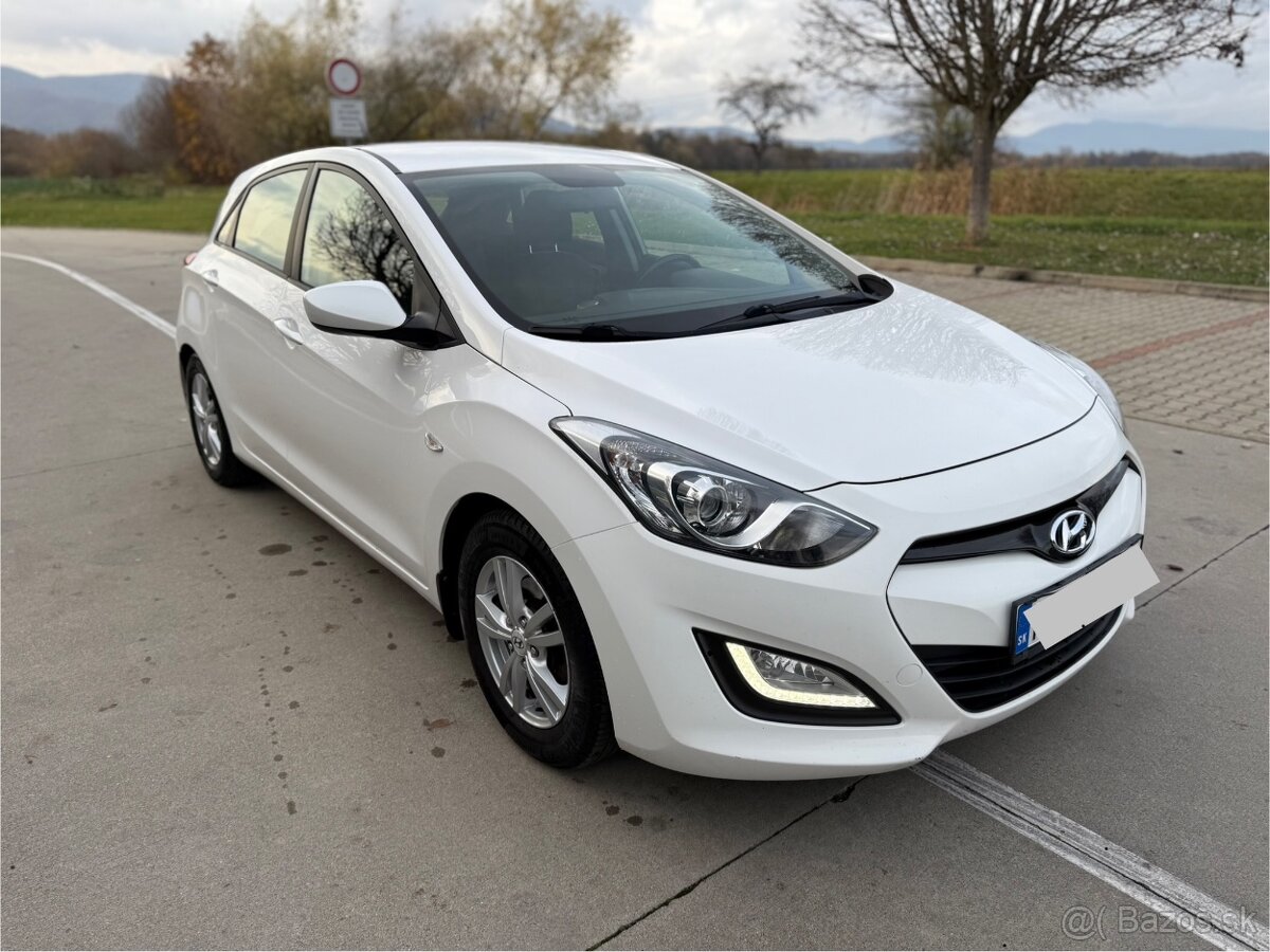 Hyundai i30 1.4i Benzin MPI DOHC CVVT Comfort//SK VOZIDLO// - 6