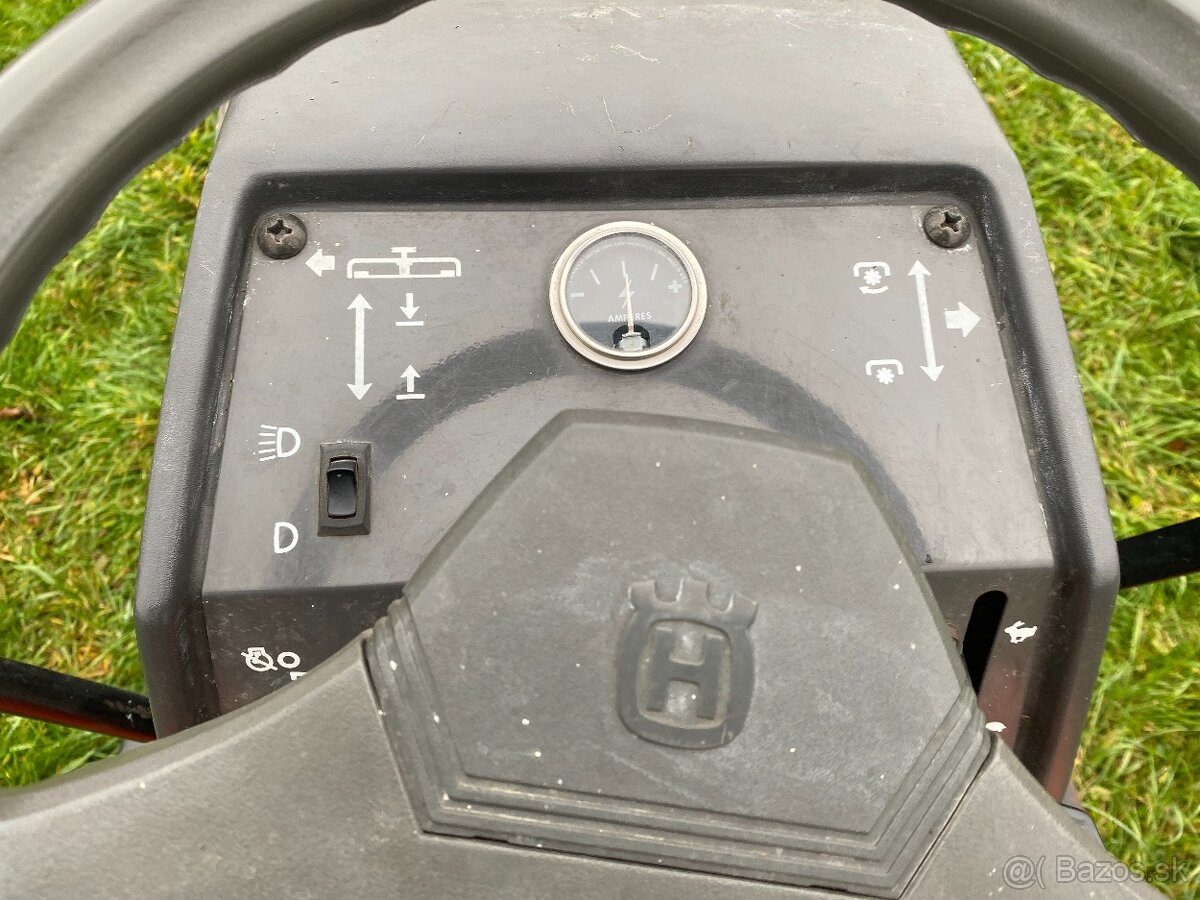 Záhradná traktorová kosačka Husqvarna LT960-12 - 6