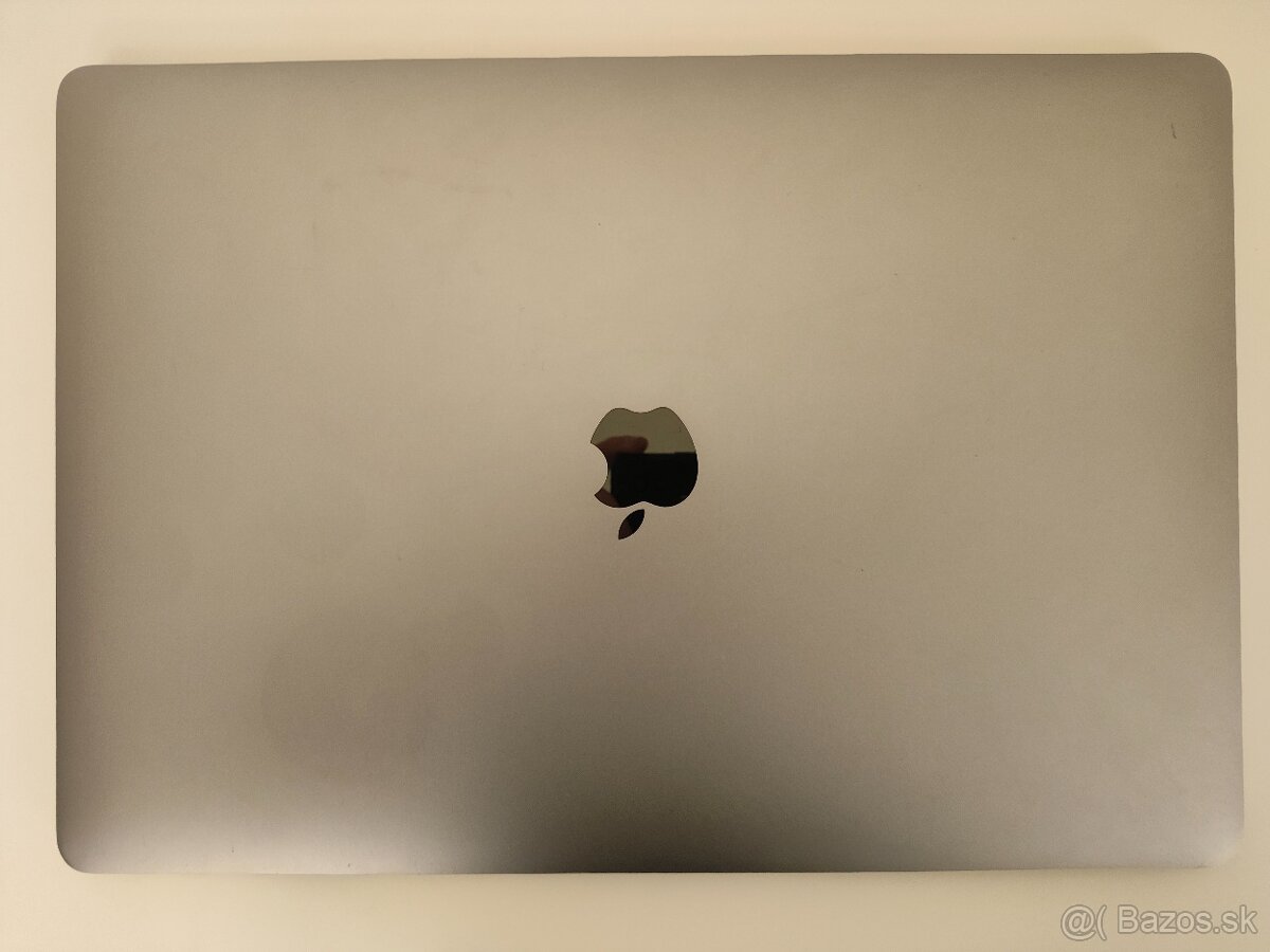 MacBook Pro 15 2016 | i7 • 16GB • 1TB SSD - 6