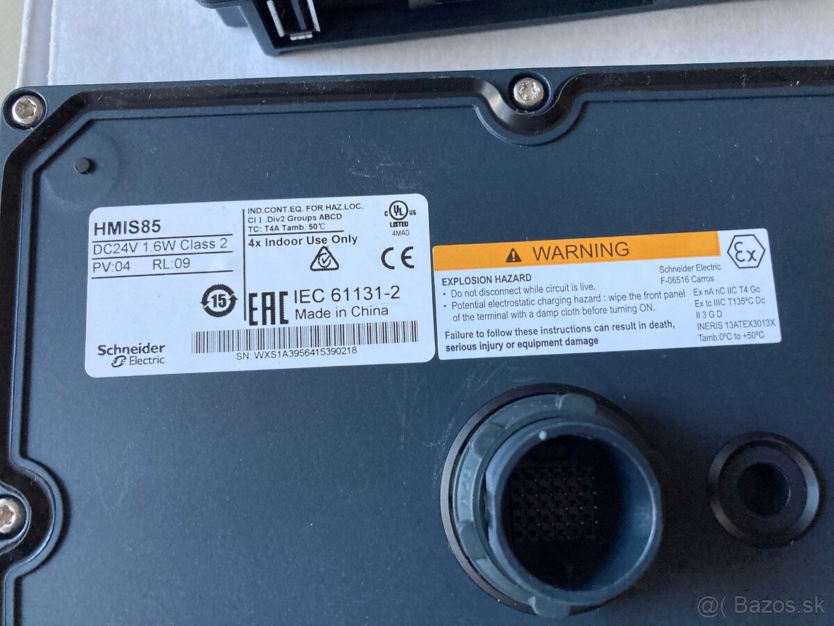 Predám HMI panel Schneider Magelis HMISTU855 - 6