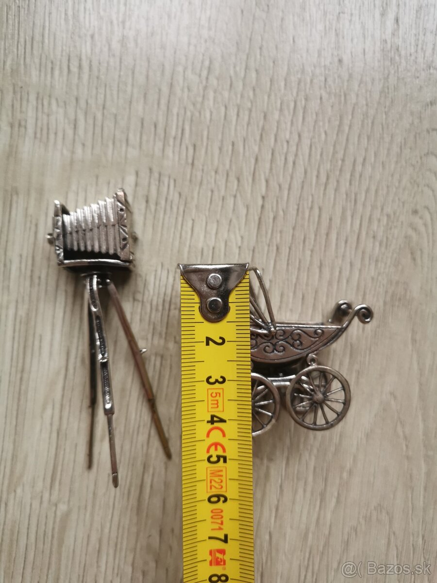 Strieborný kočiar, fotoaparát - 6