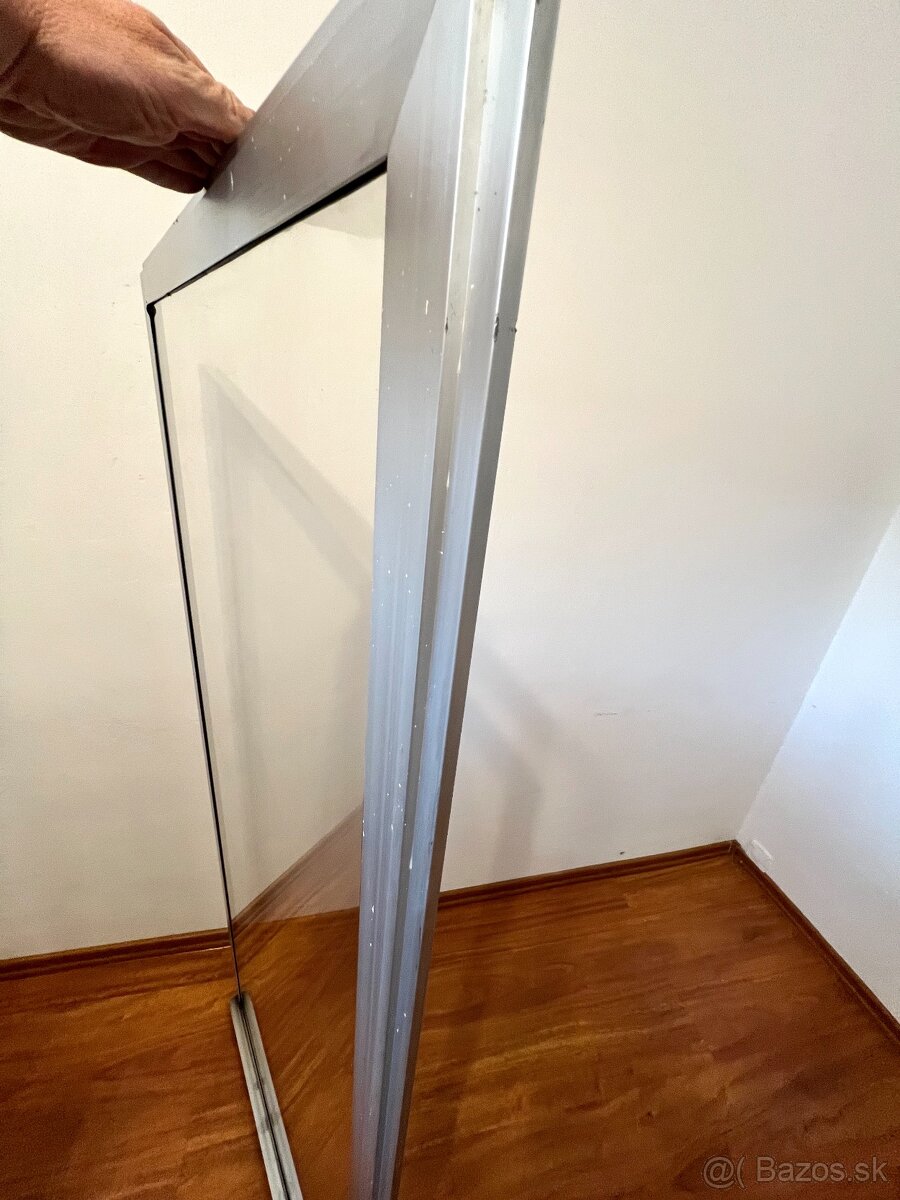 🪟 Kvalitné sklá v hliníkovom ráme–pevné, čisté, TOP stav 💪 - 6