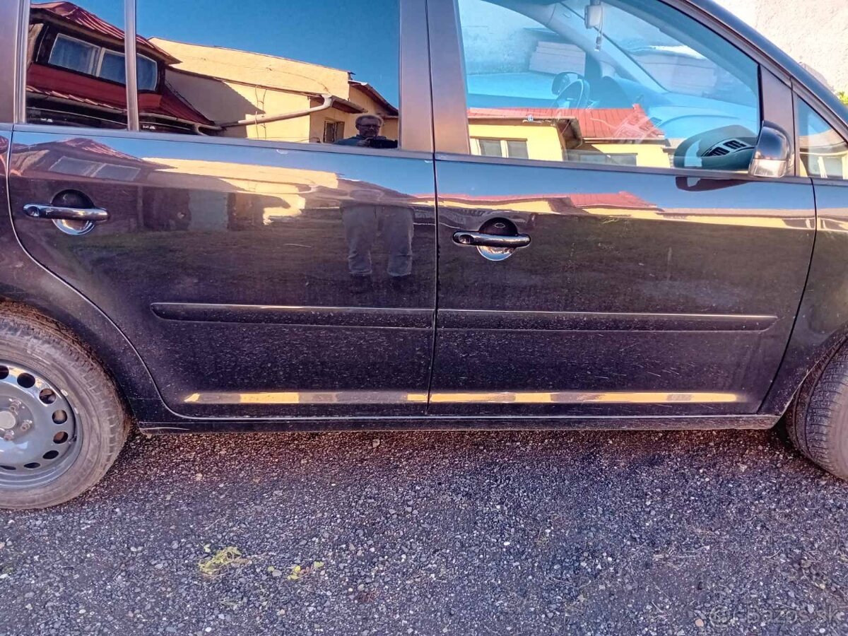 Volkswagen Touran 2.0 - 6