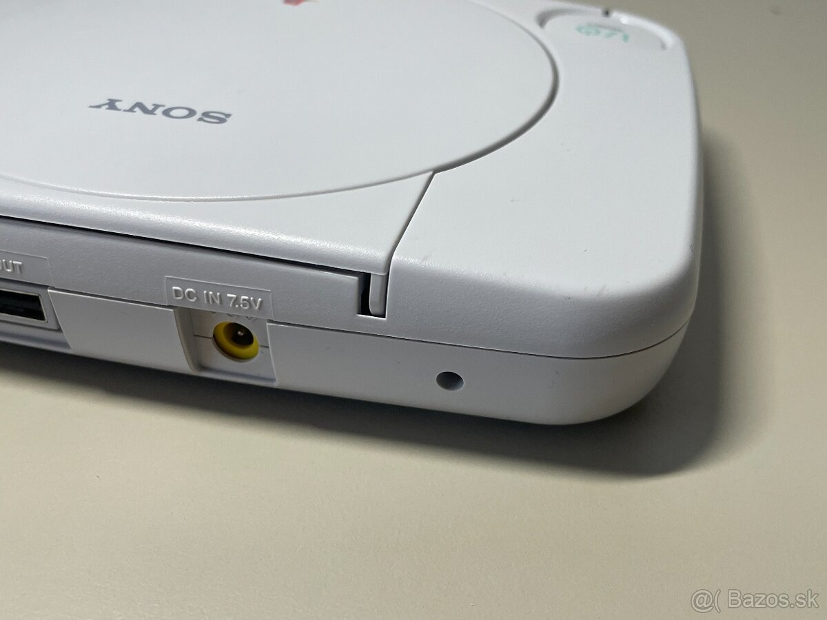 PS One s modchipom + raritný ovládač, memory karta - 6