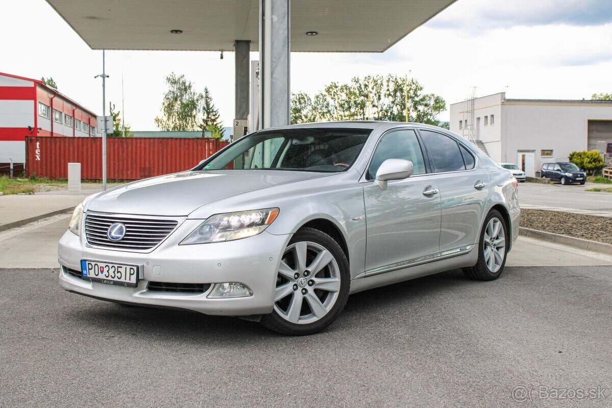 Lexus LS 600h 5.0 V8 Hybrid - 6