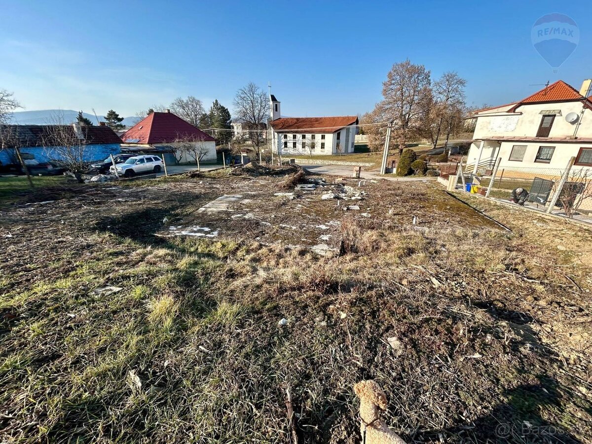 Výnimočný stavebný pozemok s nádherným výhľadom Tvrdomestice - 6