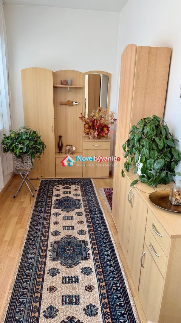 PREDAJ 6 izb. RD + DVOJGARÁŽ + OVOCNÁ ZÁHRADA + ALTÁNOK - 6