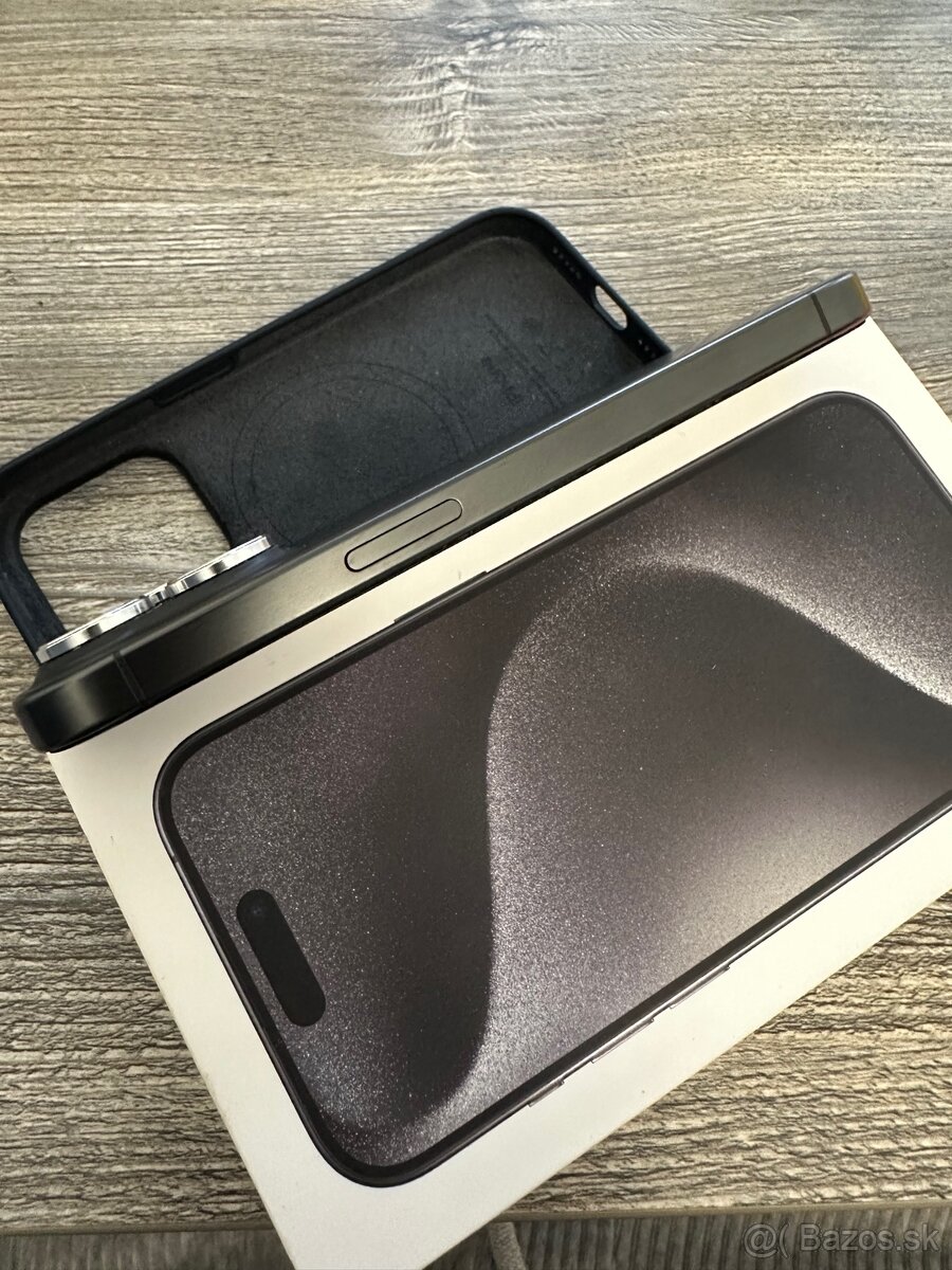 iPhone 15 Pro 258 GB - bez škrabanca 10/10 - 6