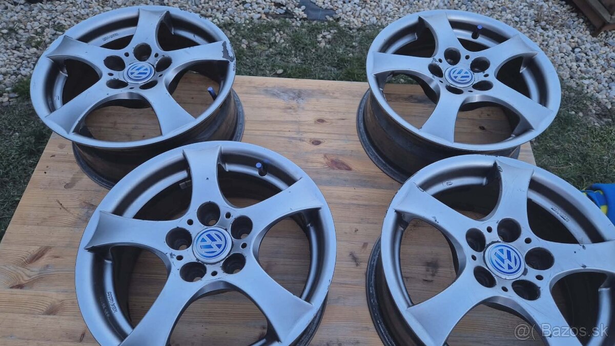 4 Alu disky 6,5Jx15.....roztec 112 ....ce - 6