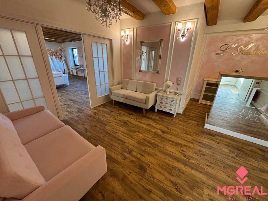 Polyfunkčná budova Bošany - 6