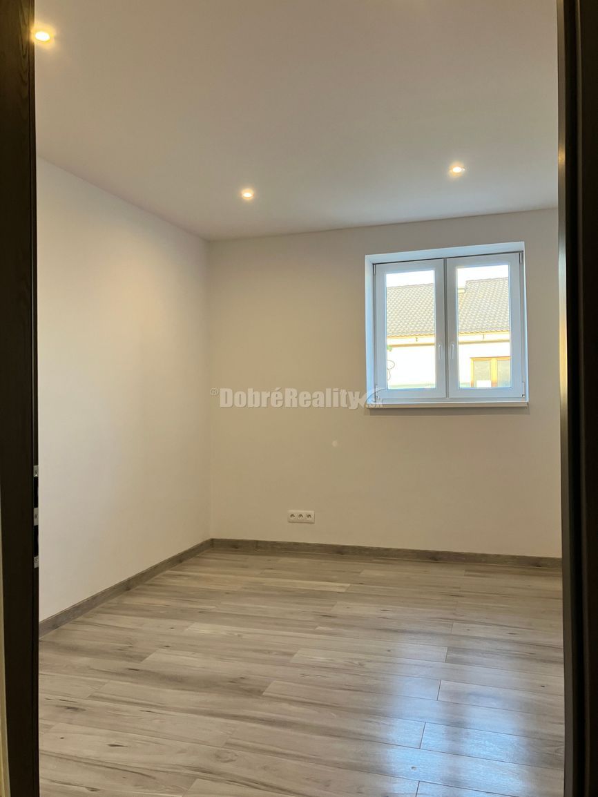 Ponúkame Vám na predaj 3 - izbový rodinný dom po kompletnej - 6