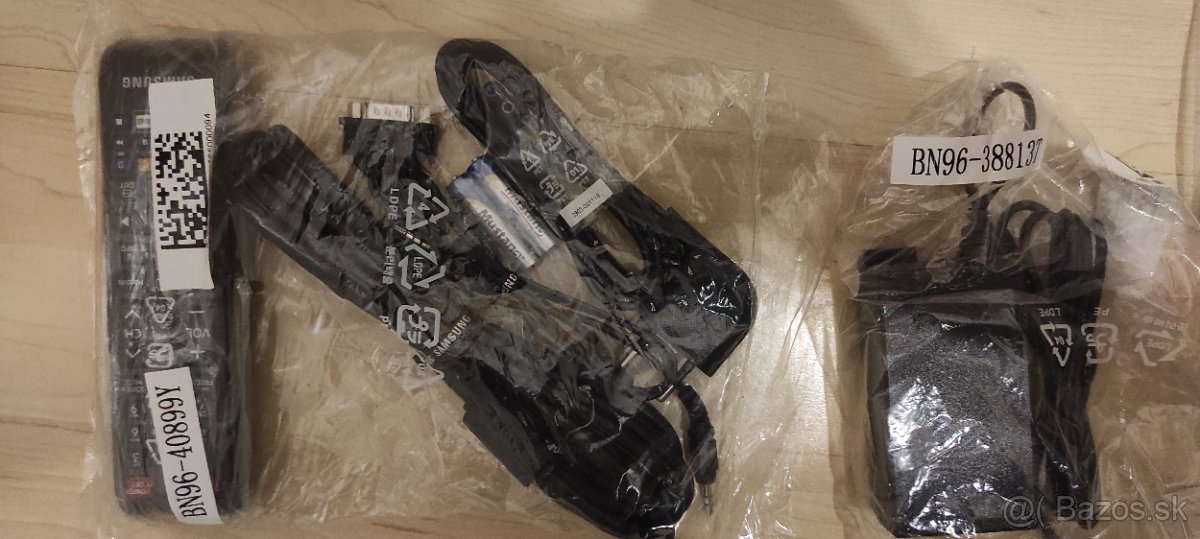 Nový 3v1 mediálny prehrávač Samsung SBB-SS08FL1 - 6