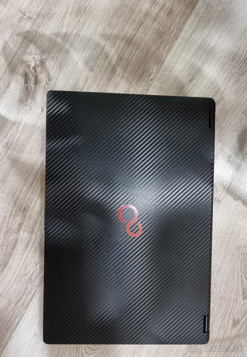 📌 Na predaj: Fujitsu LifeBook U758 - 6