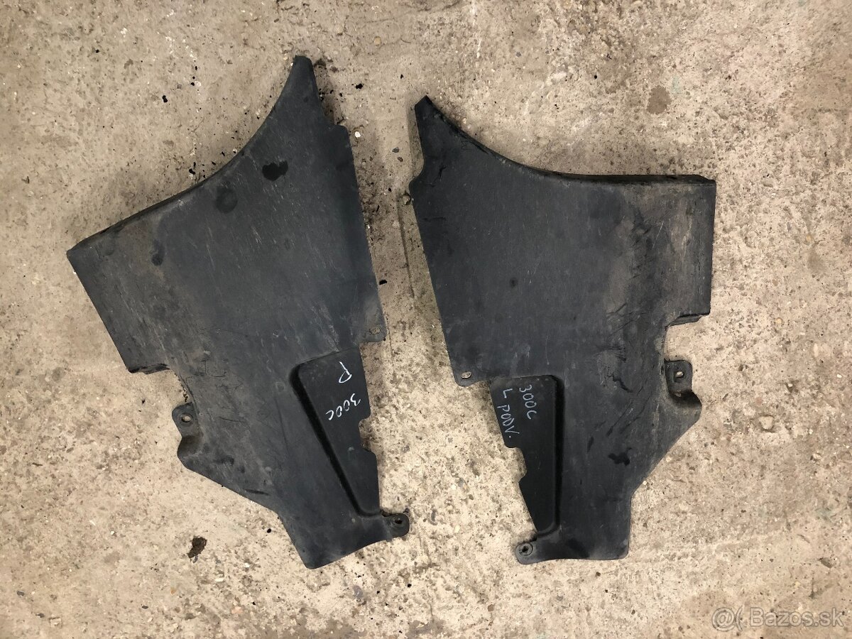 chrysler 300c chladic vystuha box poloos - 6