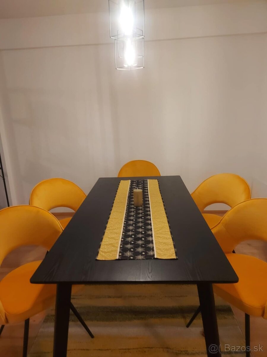 Predám jedalenský stôl so stoličkami - 6