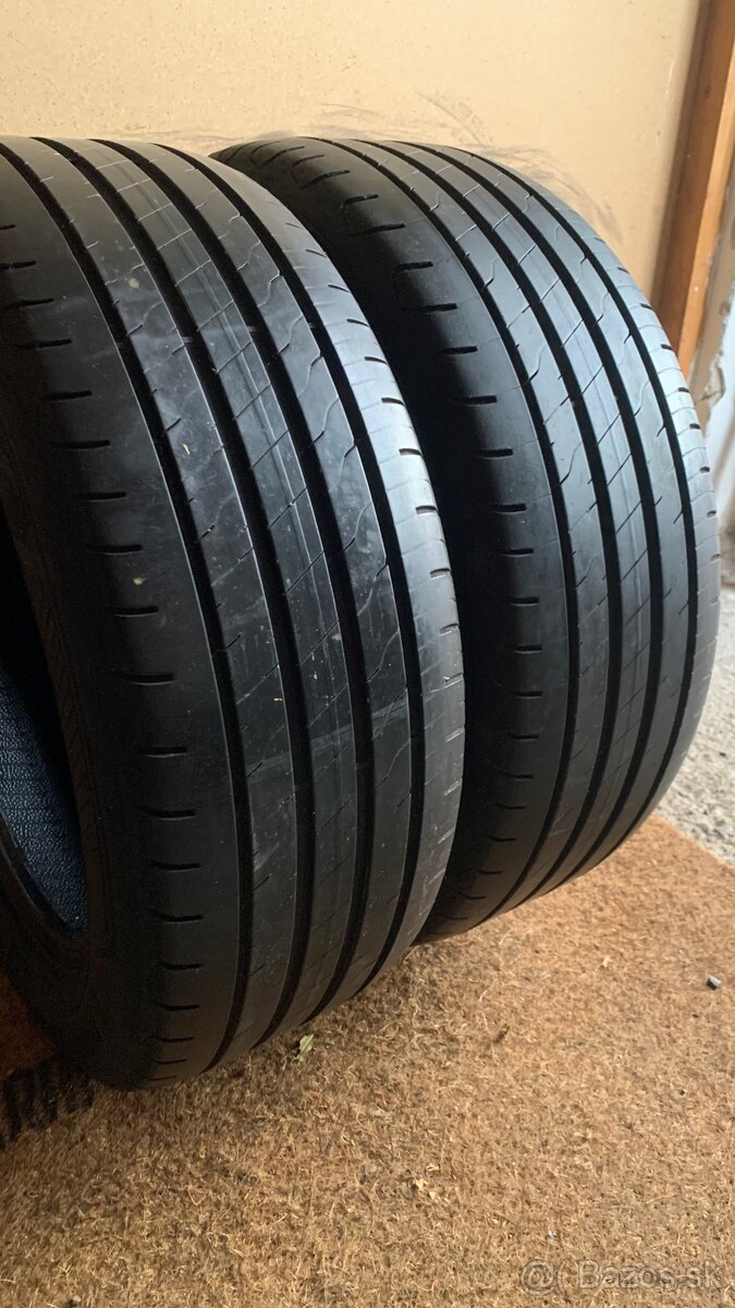 215/55 r17 Good Year letne - 6