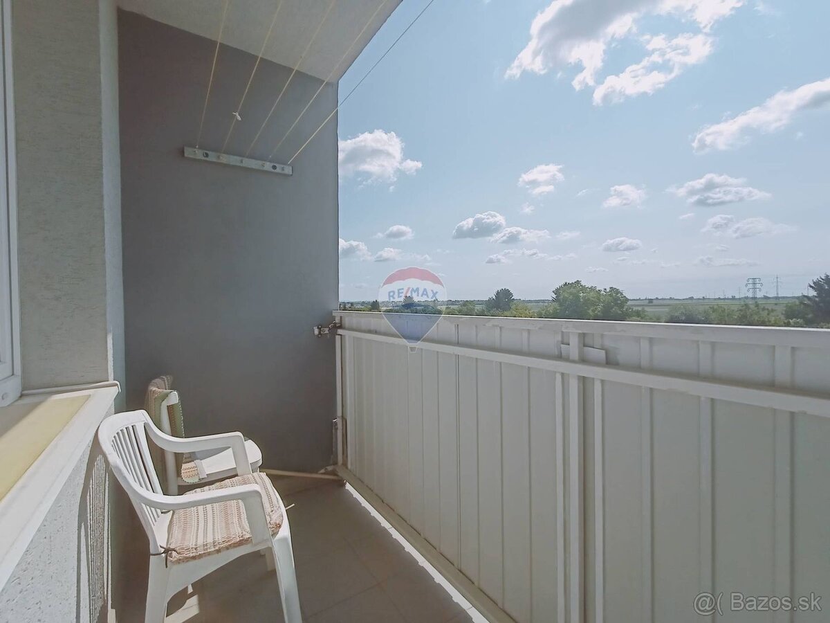 3izbový byt s balkónom a rýchlou dostupnosťou na D1 - 6