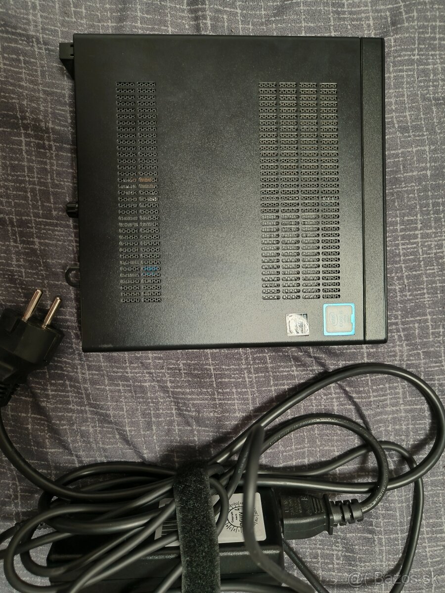 HP EliteDesk 800 G2 DM 65W + Monitor Dell - 6