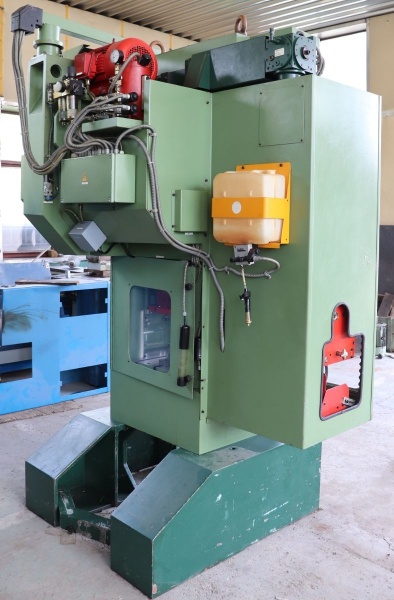 Lis rychloběžný VS 250, MABU - 6