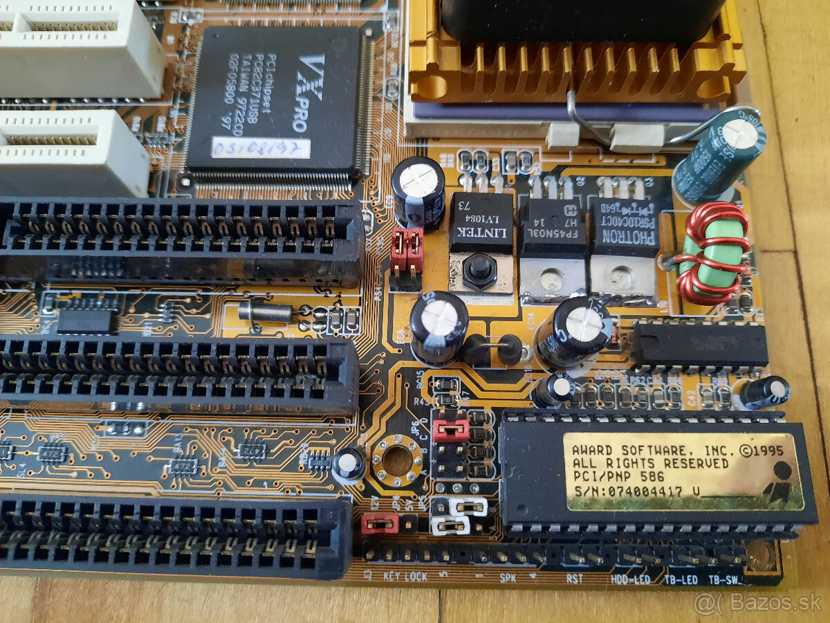 Retro zakladna doska PCChips M537 V5.1 + RAM + CPU - 6